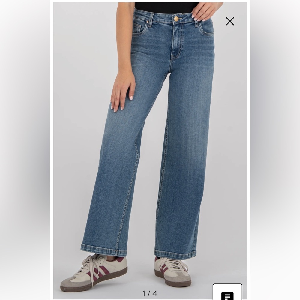 Kut from the Kloth wide leg jeans. Size 12 petite